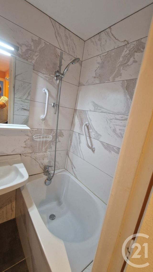 Appartement F3 à louer - 3 pièces - 60.0 m2 - PONTARLIER - 25 - FRANCHE-COMTE - Century 21 Avenir Immobilier