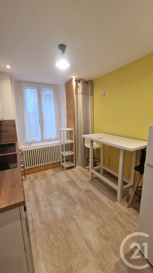 Appartement F3 à louer - 3 pièces - 60.0 m2 - PONTARLIER - 25 - FRANCHE-COMTE - Century 21 Avenir Immobilier
