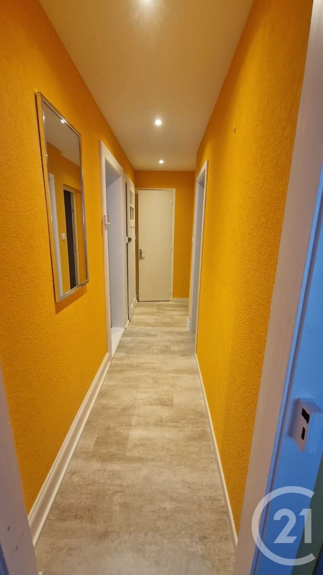 Appartement F3 à louer - 3 pièces - 60.0 m2 - PONTARLIER - 25 - FRANCHE-COMTE - Century 21 Avenir Immobilier