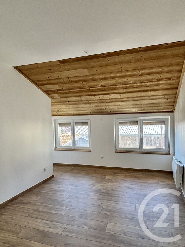 Appartement Duplex à vendre - 3 pièces - 75.0 m2 - LES GRANGETTES - 25 - FRANCHE-COMTE - Century 21 Avenir Immobilier