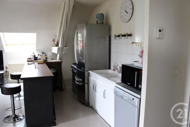 Appartement F4 à louer - 4 pièces - 70.0 m2 - PONTARLIER - 25 - FRANCHE-COMTE - Century 21 Avenir Immobilier