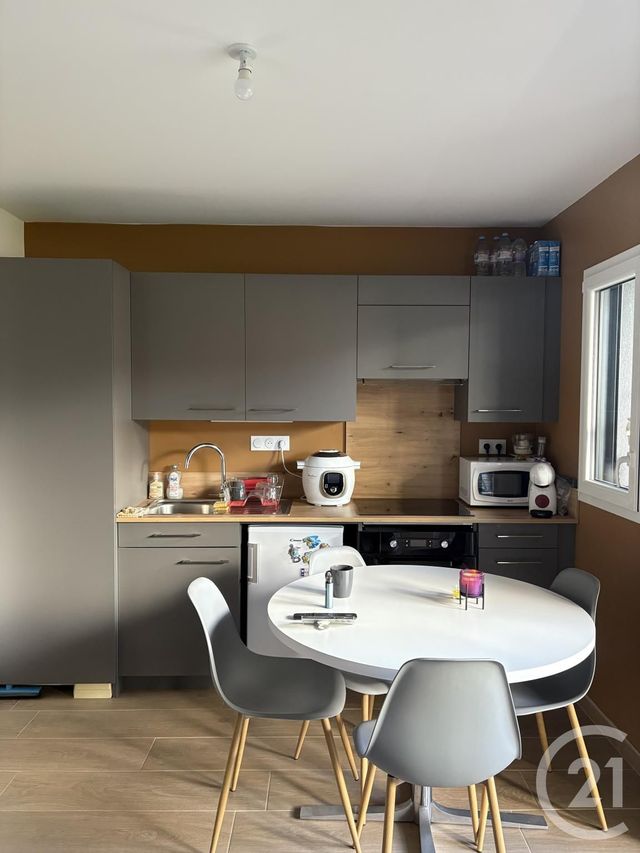 Appartement F1 à louer - 1 pièce - 26.79 m2 - PONTARLIER - 25 - FRANCHE-COMTE - Century 21 Avenir Immobilier