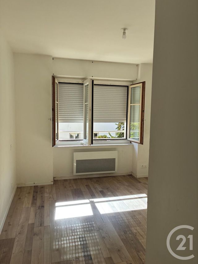 Appartement F2 à louer - 2 pièces - 44.8 m2 - PONTARLIER - 25 - FRANCHE-COMTE - Century 21 Avenir Immobilier