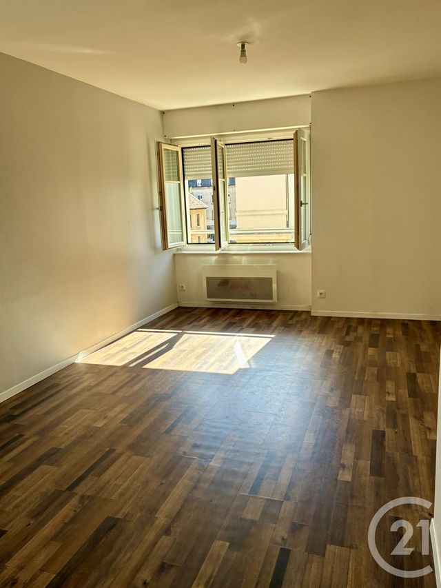 Appartement F2 à louer - 2 pièces - 44.8 m2 - PONTARLIER - 25 - FRANCHE-COMTE - Century 21 Avenir Immobilier