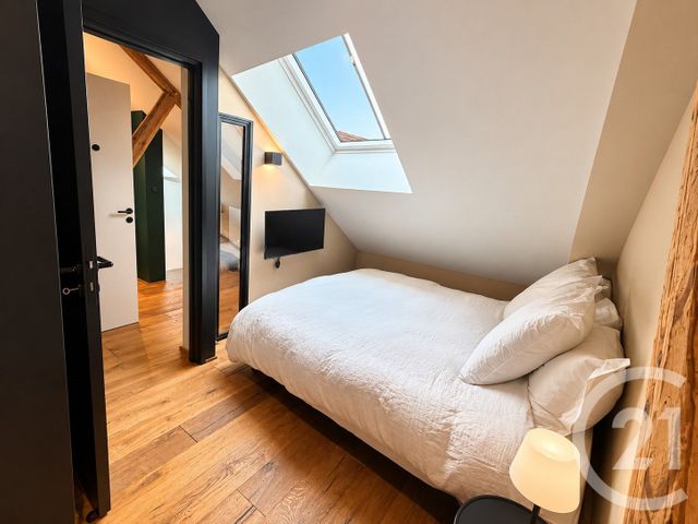 Appartement F3 bis à vendre - 5 pièces - 105.0 m2 - PONTARLIER - 25 - FRANCHE-COMTE - Century 21 Avenir Immobilier