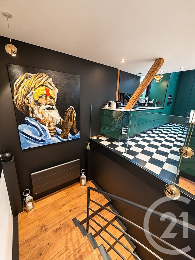 Appartement F3 bis à vendre - 5 pièces - 105.0 m2 - PONTARLIER - 25 - FRANCHE-COMTE - Century 21 Avenir Immobilier