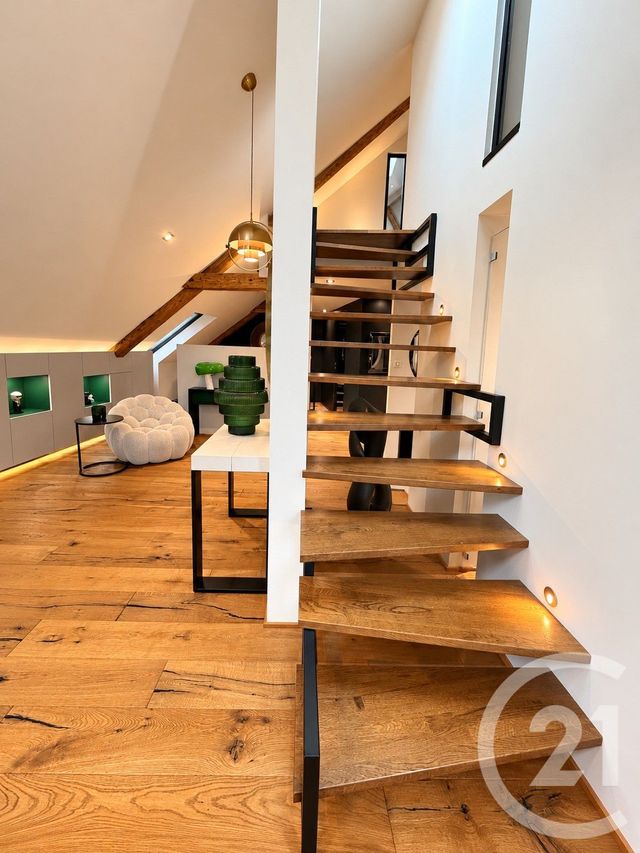 Appartement F3 bis à vendre - 5 pièces - 105.0 m2 - PONTARLIER - 25 - FRANCHE-COMTE - Century 21 Avenir Immobilier