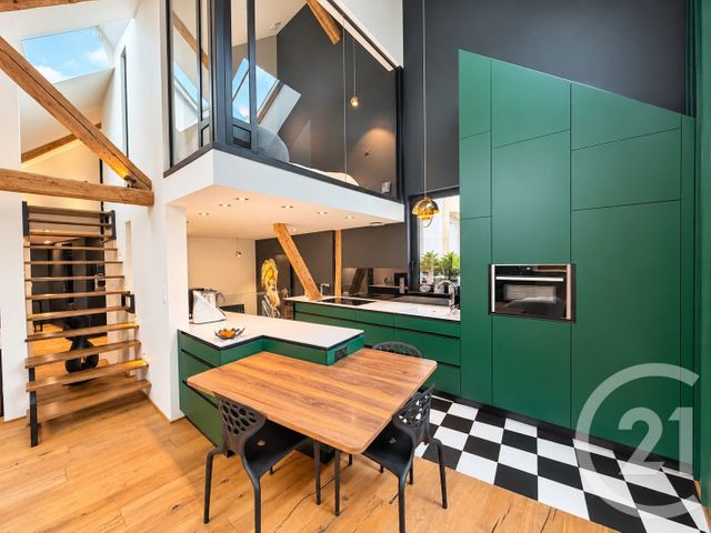 Appartement F3 bis à vendre - 5 pièces - 105.0 m2 - PONTARLIER - 25 - FRANCHE-COMTE - Century 21 Avenir Immobilier