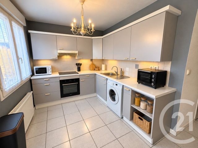 Appartement Studio à vendre - 2 pièces - 30.0 m2 - PONTARLIER - 25 - FRANCHE-COMTE - Century 21 Avenir Immobilier