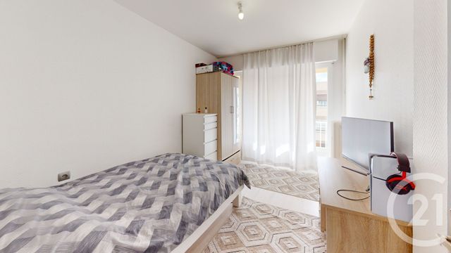 Appartement F4 à louer - 4 pièces - 85.77 m2 - PONTARLIER - 25 - FRANCHE-COMTE - Century 21 Avenir Immobilier