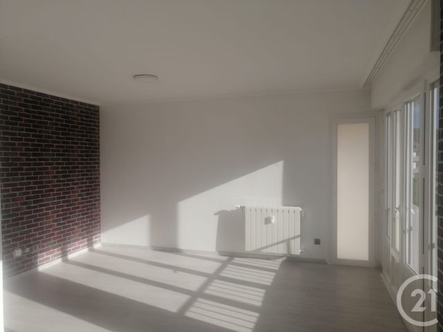 Appartement F4 à louer - 4 pièces - 85.77 m2 - PONTARLIER - 25 - FRANCHE-COMTE - Century 21 Avenir Immobilier