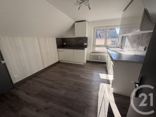 Appartement F3 à vendre - 4 pièces - 49.67 m2 - PONTARLIER - 25 - FRANCHE-COMTE - Century 21 Avenir Immobilier