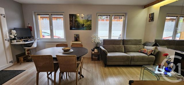 Appartement à vendre - 3 pièces - 65.55 m2 - PONTARLIER - 25 - FRANCHE-COMTE - Century 21 Avenir Immobilier