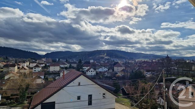 Appartement Duplex à louer - 3 pièces - 63.42 m2 - PONTARLIER - 25 - FRANCHE-COMTE - Century 21 Avenir Immobilier