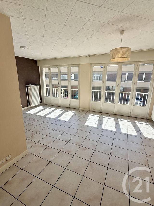 Appartement F2 à vendre - 3 pièces - 72.0 m2 - PONTARLIER - 25 - FRANCHE-COMTE - Century 21 Avenir Immobilier