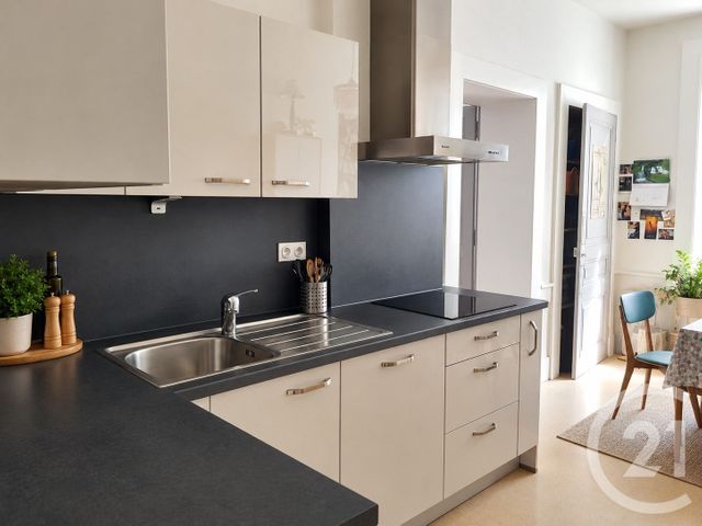 Appartement F2 à louer - 2 pièces - 75.0 m2 - PONTARLIER - 25 - FRANCHE-COMTE - Century 21 Avenir Immobilier